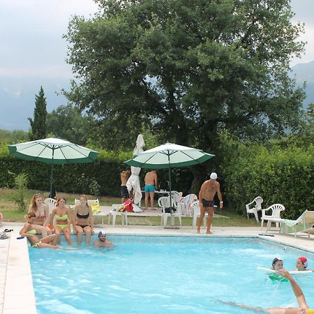 Isola del Gran Sasso dʼItalia Residence La Piscina المظهر الخارجي الصورة