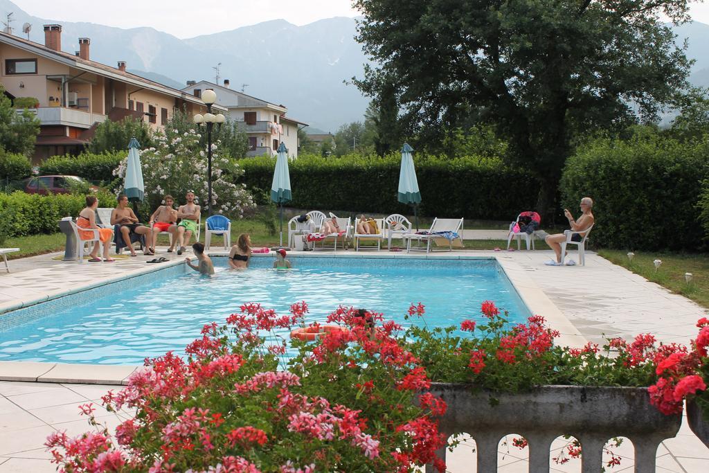 Isola del Gran Sasso dʼItalia Residence La Piscina المظهر الخارجي الصورة